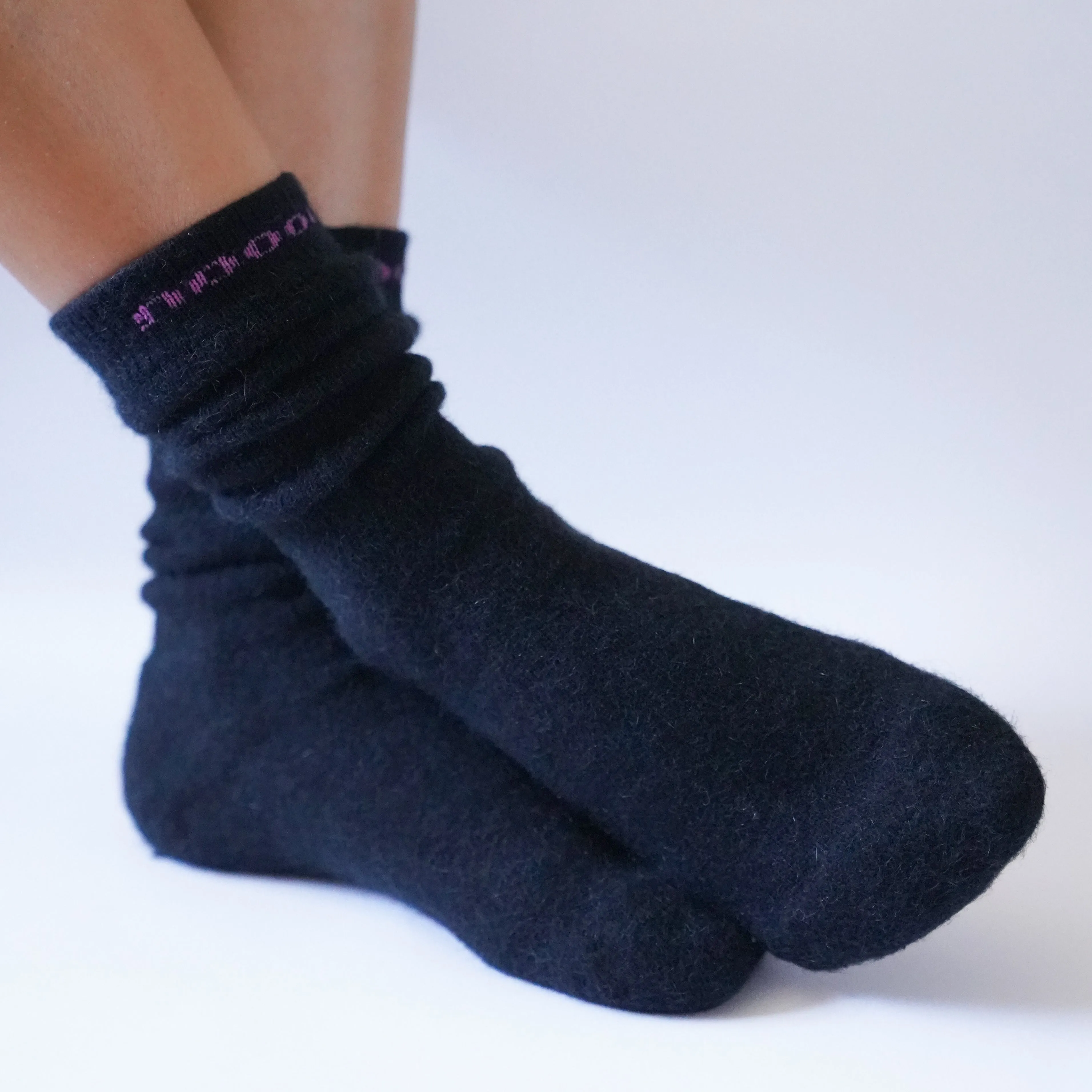 HUKA Socks, Black Women's